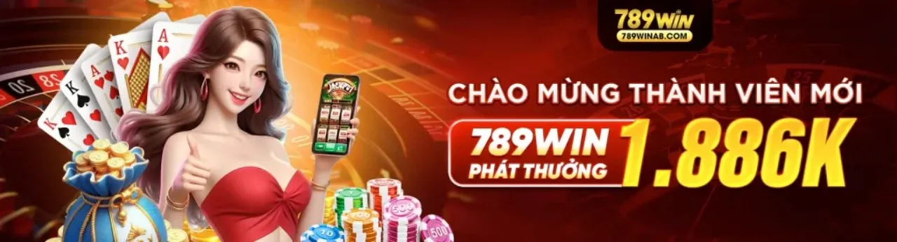 Bàn chơi casino với chip và thẻ bài, minh họa chiến lược trò chơi bàn tại ku88 a net